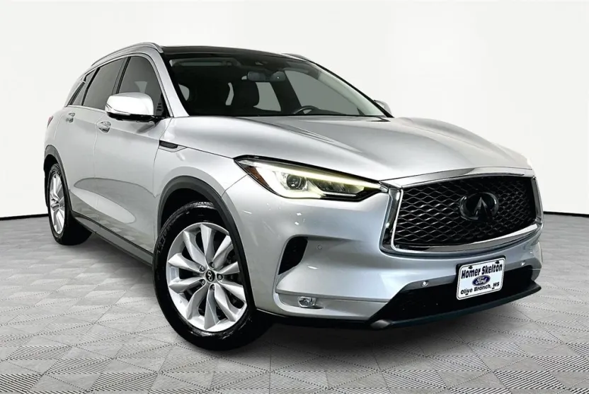 2019 Infiniti QX50 Essential photo 1