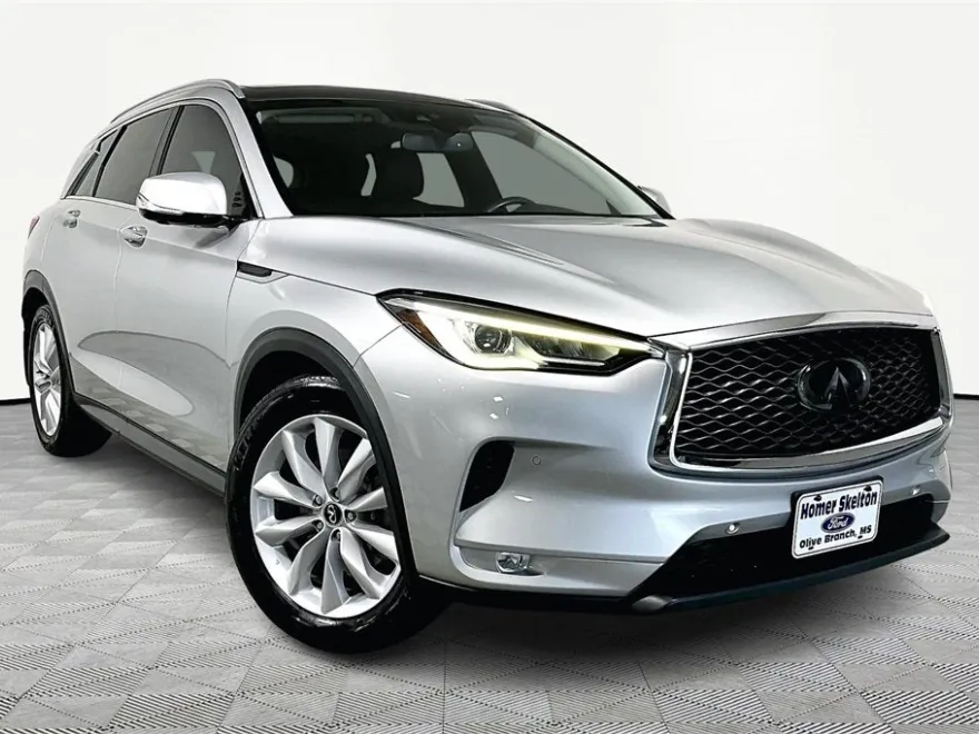 2019 Infiniti QX50 Essential photo 1