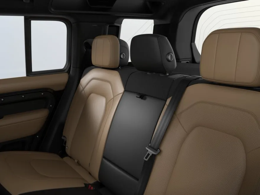 2026 Land Rover Defender 110 photo 1
