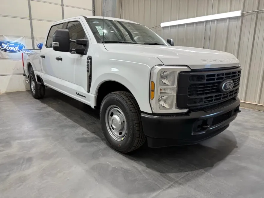 2025 Ford F-250 photo 1
