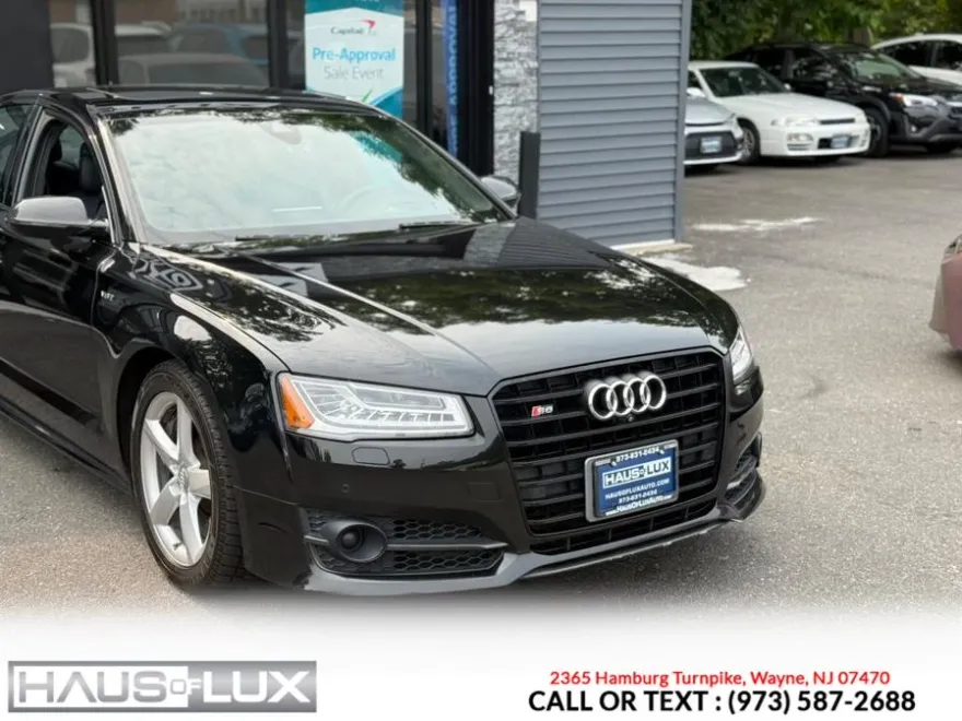 2017 Audi S8 Quattro Plus photo 6