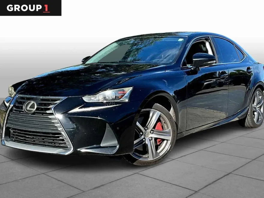 2017 Lexus IS 200t photo 1