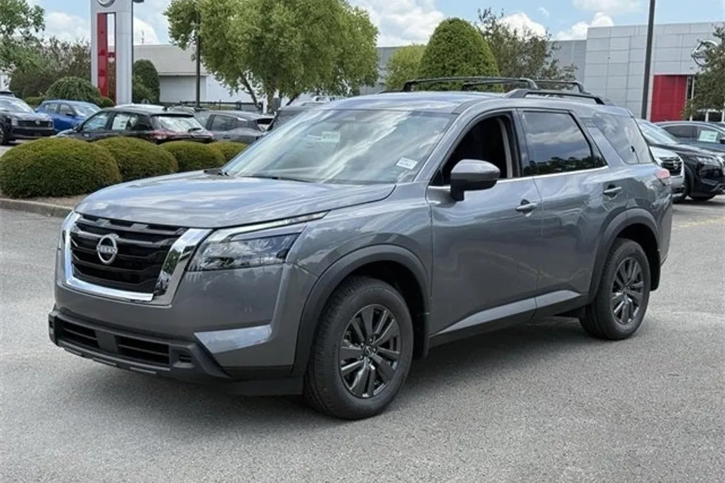 2025 Nissan Pathfinder SV photo 1