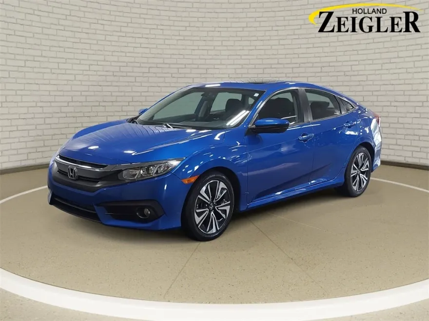 2017 Honda Civic EX-T photo 1