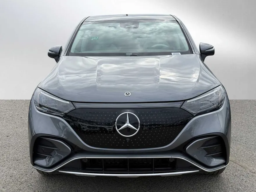 2025 Mercedes Benz EQE-Class SUV photo 1