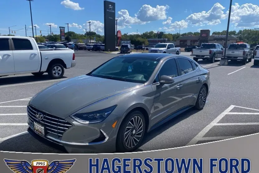 2023 Hyundai Sonata Hybrid Limited photo 1