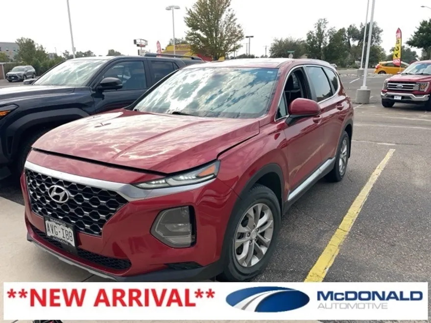 2019 Hyundai Santa Fe SE photo 1