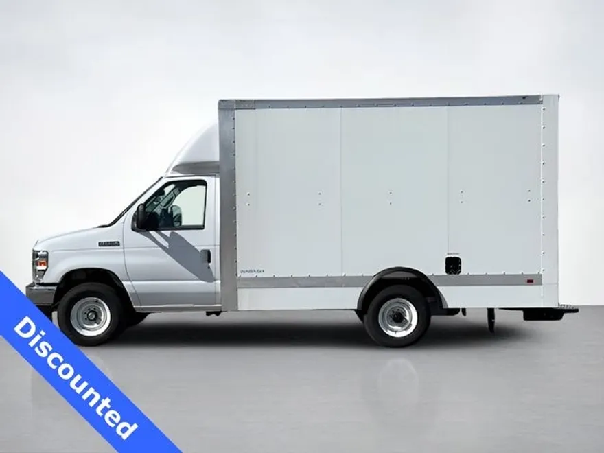 2025 Ford E-350 photo 2