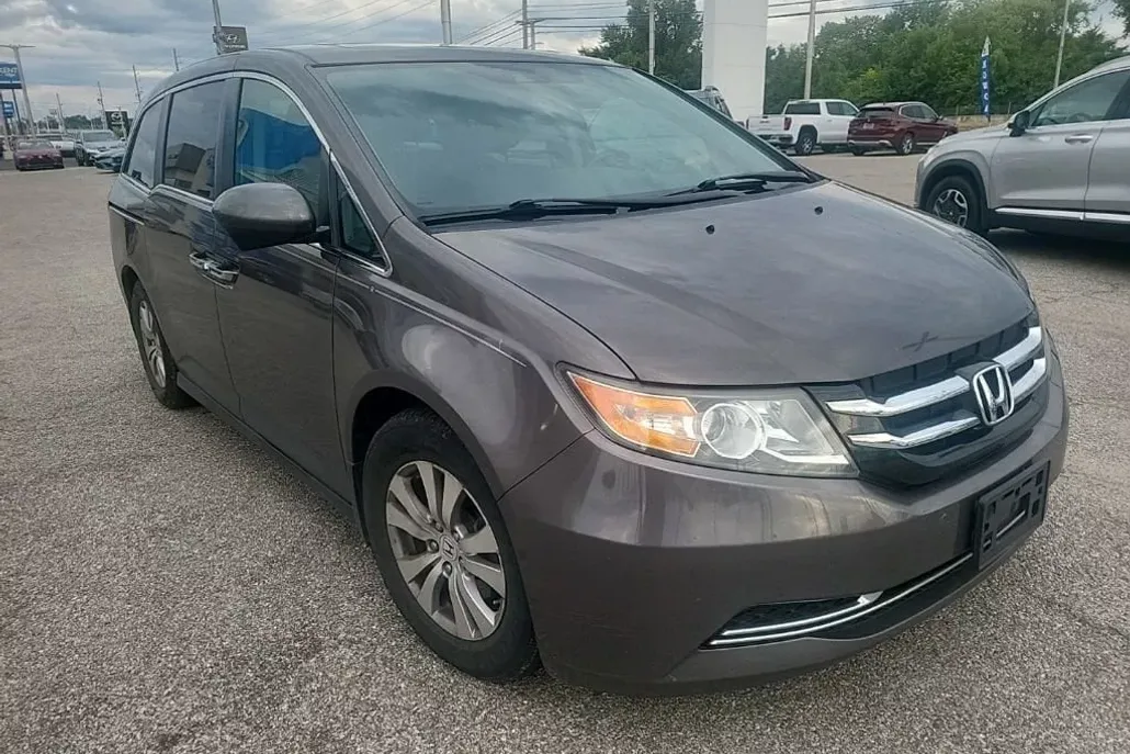 2016 Honda Odyssey EX-L photo 1