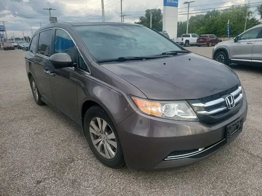 2016 Honda Odyssey EX-L photo 1