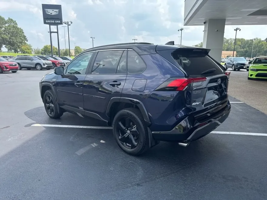2021 Toyota RAV4 Hybrid XSE photo 1