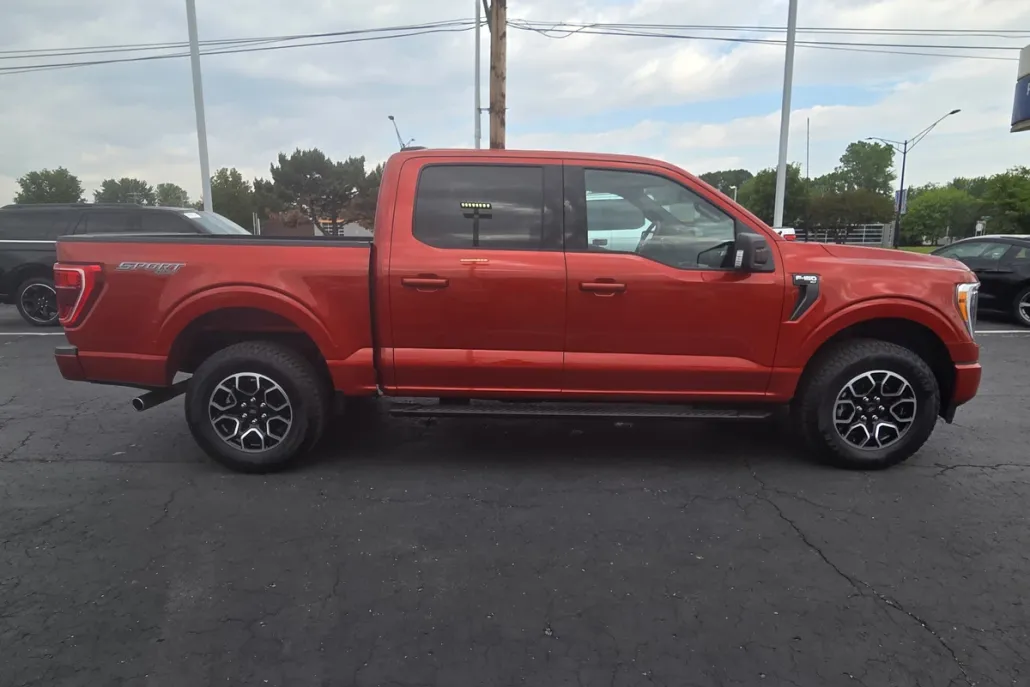 2023 Ford F-150 XLT photo 1