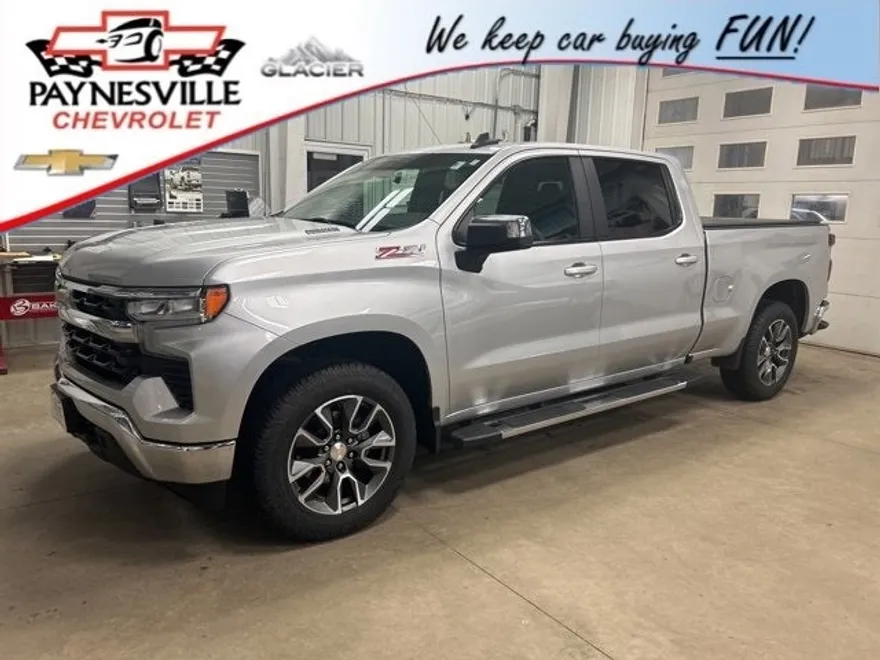 2022 Chevrolet Silverado 1500 LT photo 1