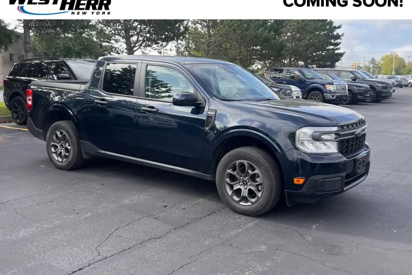 2022 Ford Maverick XLT photo 1