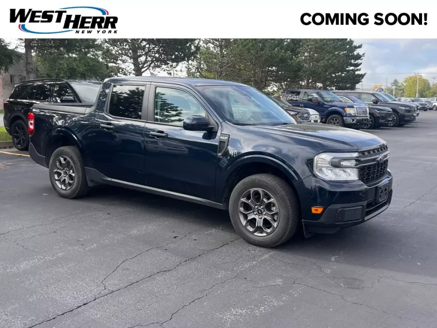 2022 Ford Maverick XLT photo 1