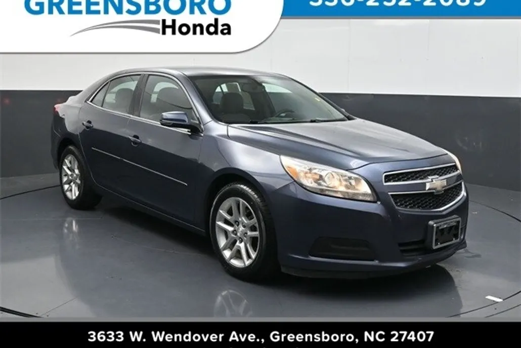 2013 Chevrolet Malibu 1LT photo 1