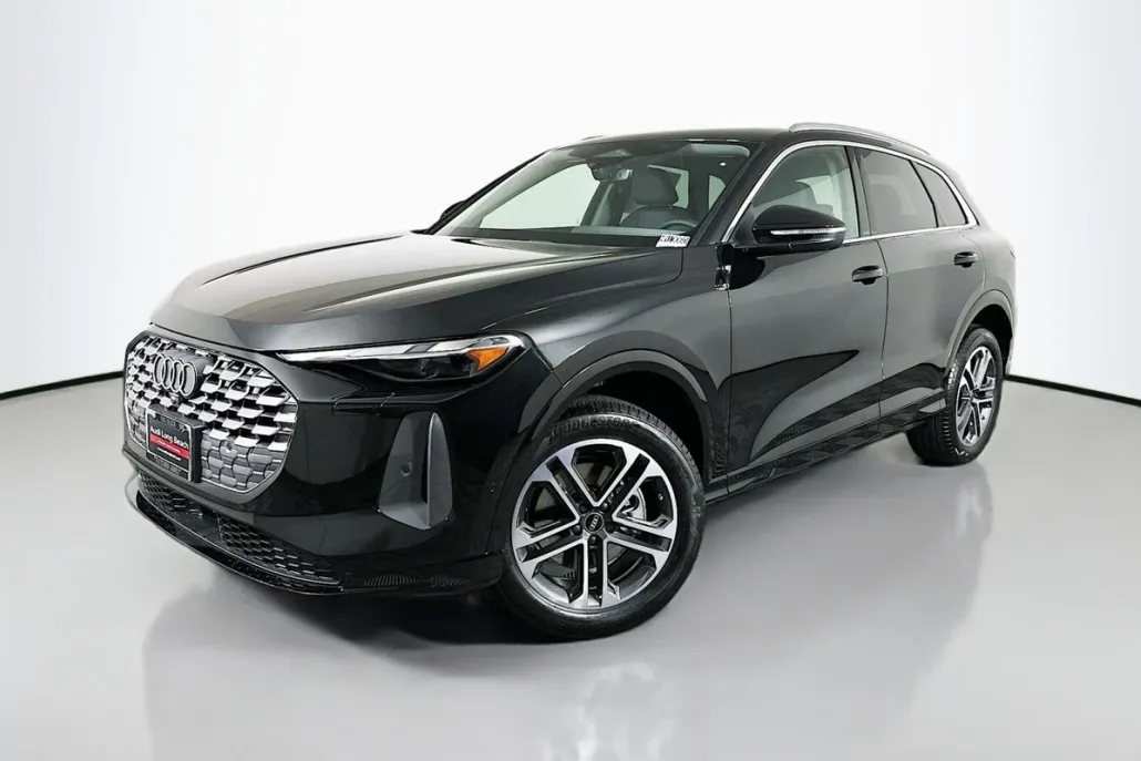 2025 Audi Q5 Premium photo 1