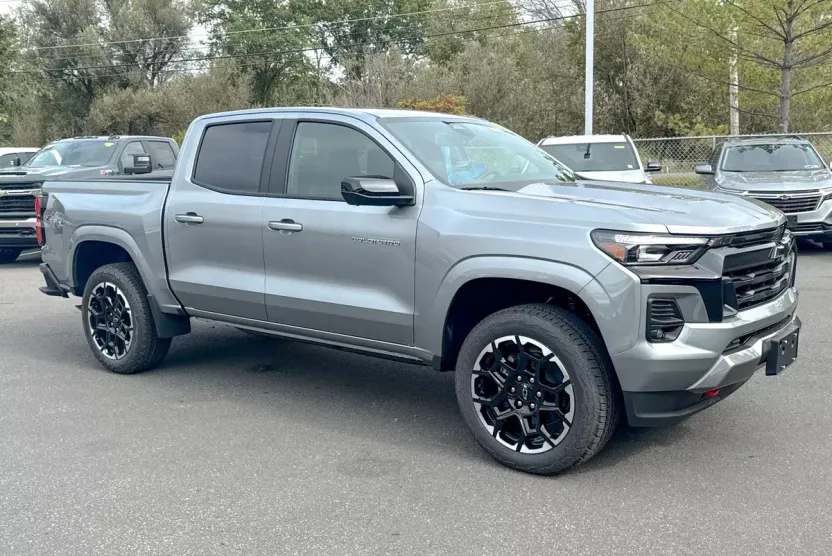 2026 Chevrolet Colorado Z71 photo 1