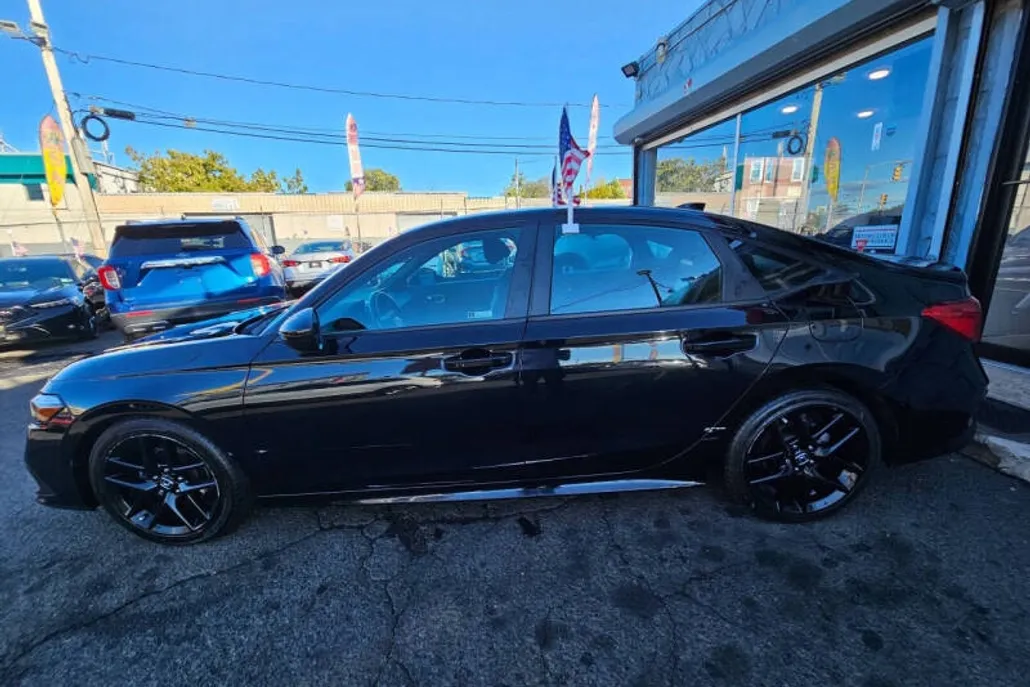 2022 Honda Civic Sport photo 1