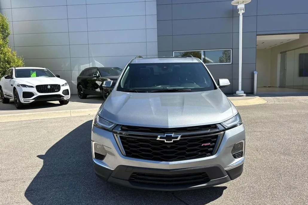 2023 Chevrolet Traverse RS photo 1