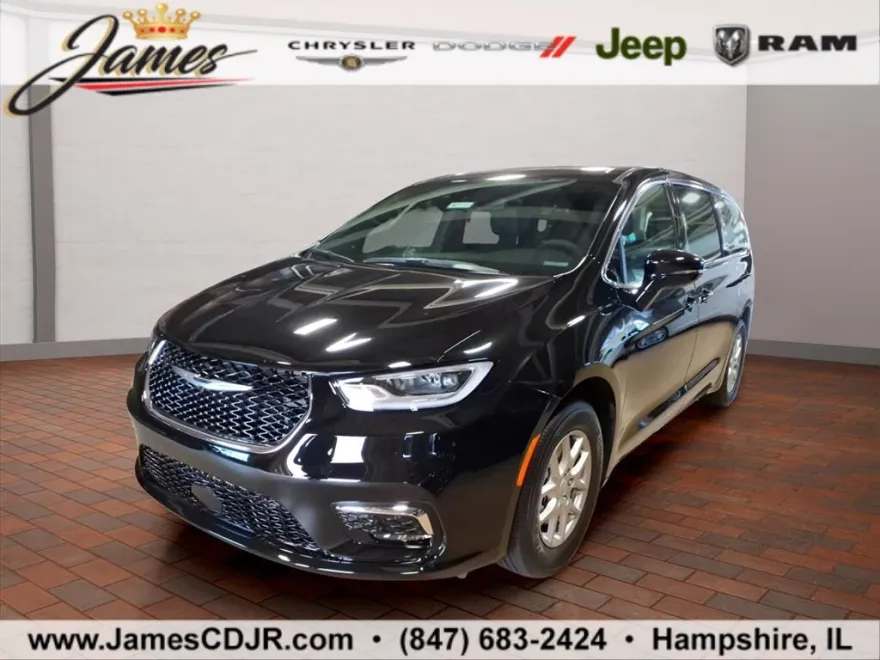 2026 Chrysler Pacifica photo 1