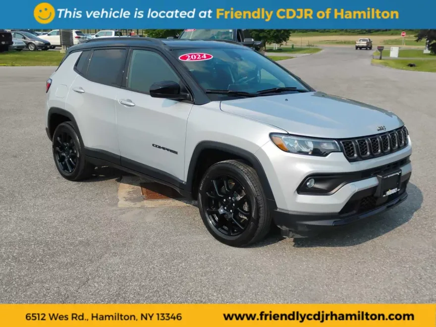2024 Jeep Compass Latitude photo 1