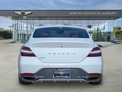 2024 Genesis G70 2.5T photo 4