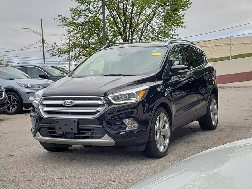 2019 Ford Escape Titanium photo 1