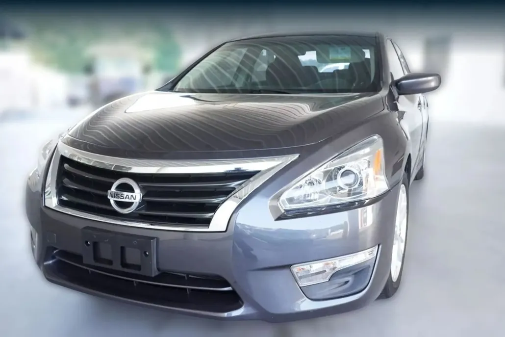 2013 Nissan Altima 2.5 SV photo 1