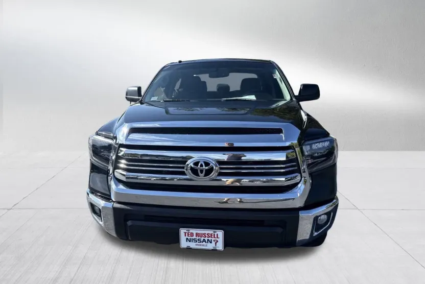 2017 Toyota Tundra SR5 TRD Pro photo 1