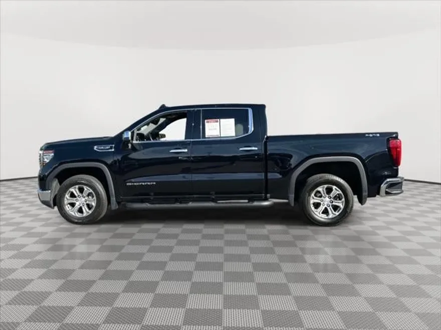 2024 Gmc Sierra 1500 SLT photo 1