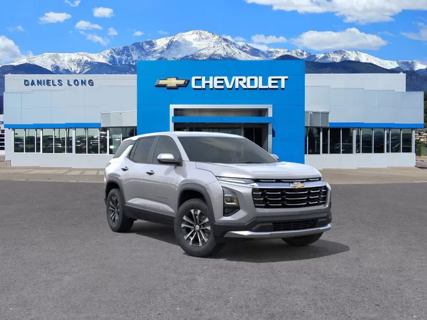 2026 Chevrolet Equinox LT photo 1