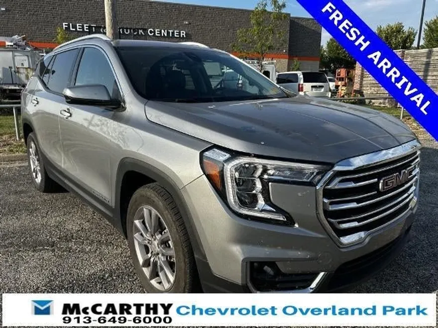 2024 Gmc Terrain SLT photo 1
