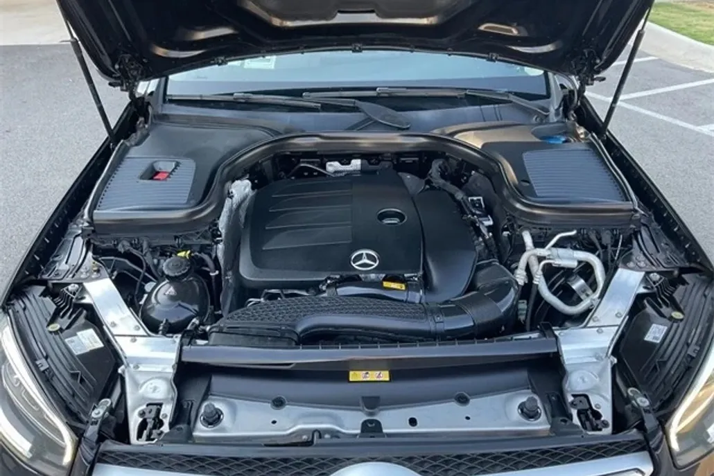 2020 Mercedes Benz GLC 300 photo 1