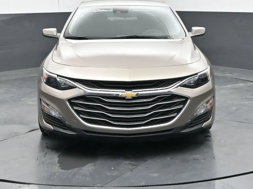 2023 Chevrolet Malibu 1LT photo 1