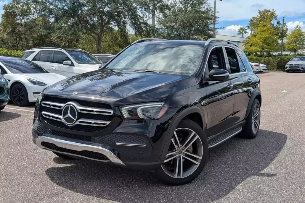 2021 Mercedes Benz GLC 300 photo 1