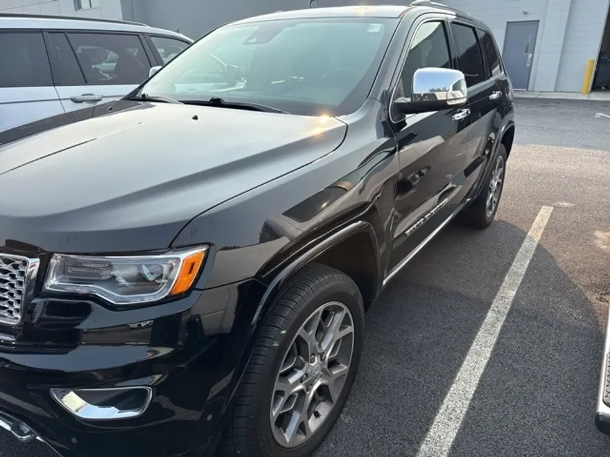 2020 Jeep Grand Cherokee Overland photo 1