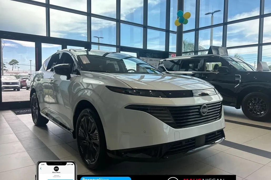 2025 Nissan Murano Platinum photo 1
