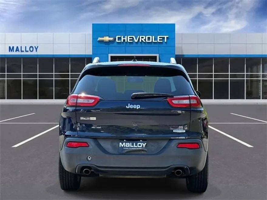 2014 Jeep Cherokee Latitude photo 1