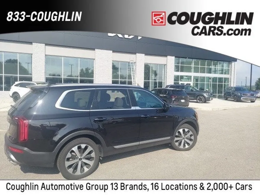 2022 Kia Telluride S photo 1