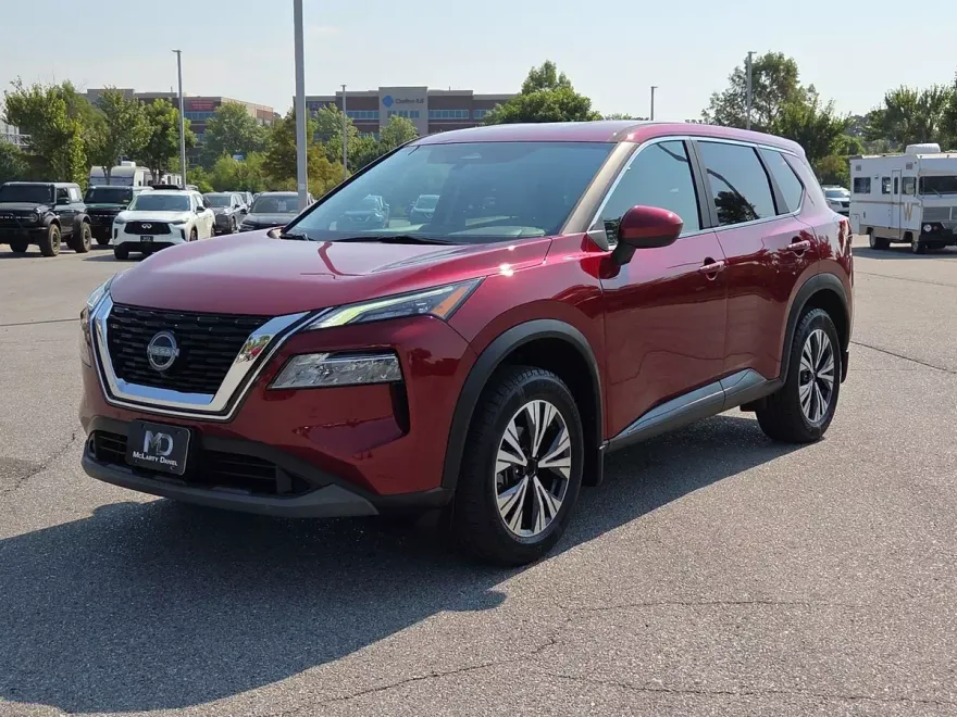 2023 Nissan Rogue SV photo 1