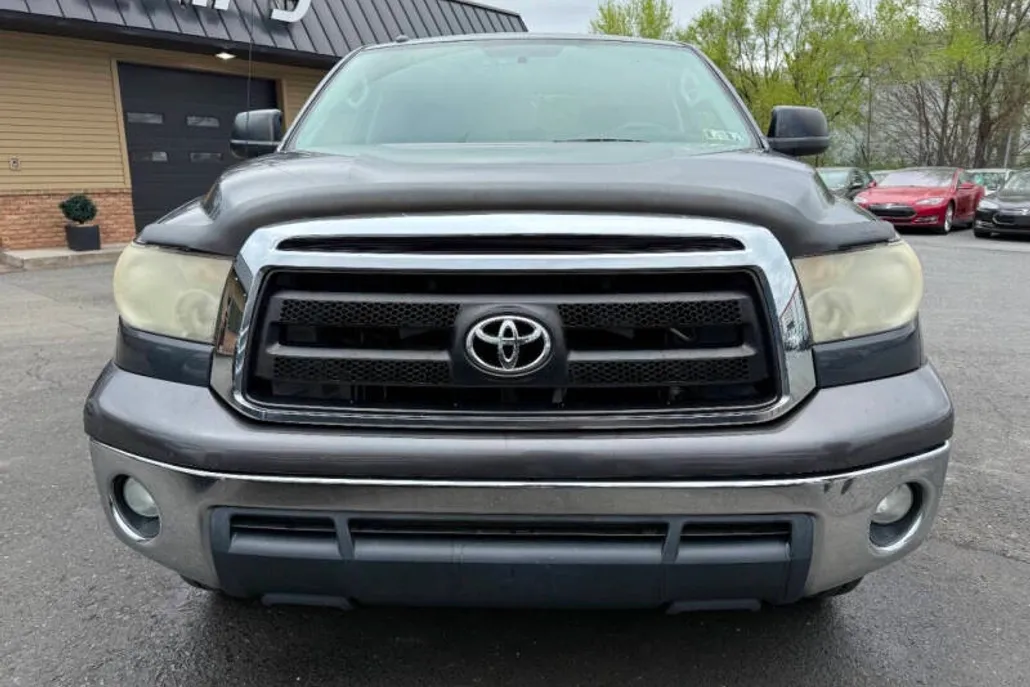 2011 Toyota Tundra Grade photo 1
