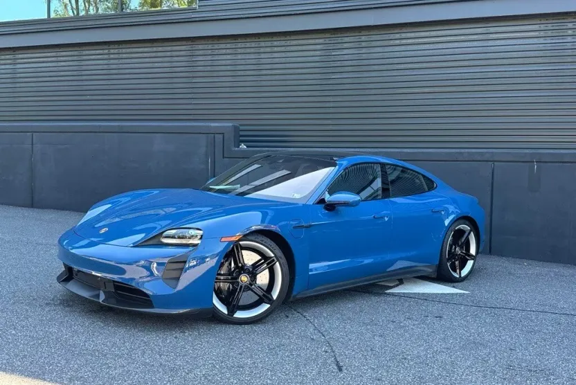 2021 Porsche Taycan Turbo S photo 1