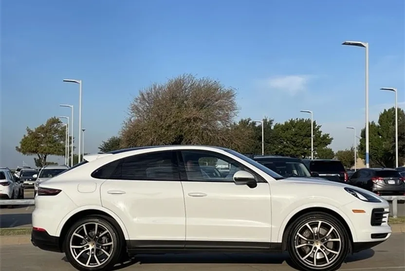 2022 Porsche Cayenne Coupe Platinum Edition photo 1
