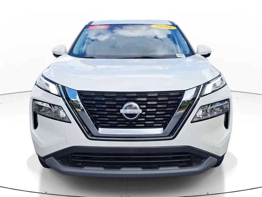 2023 Nissan Rogue SV photo 1