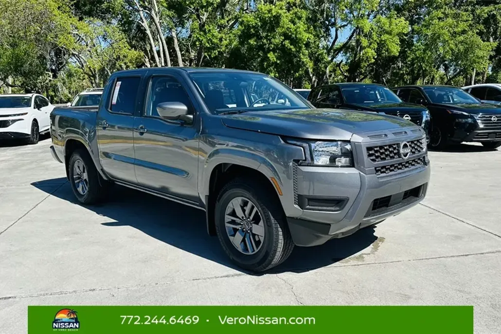 2025 Nissan Frontier LE photo 1