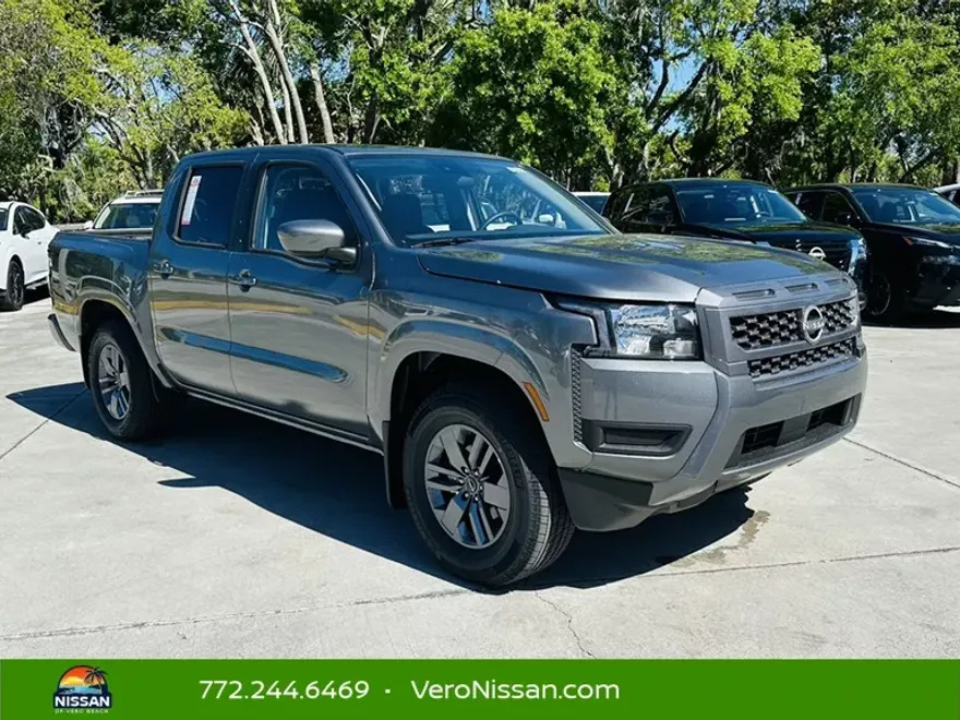 2025 Nissan Frontier LE photo 1