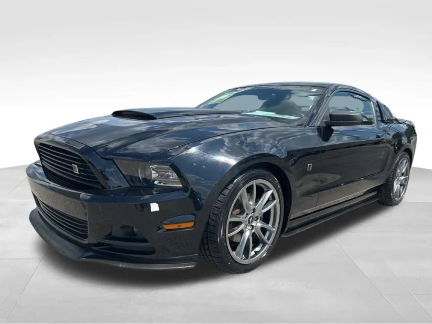 2014 Ford Mustang Base photo 1