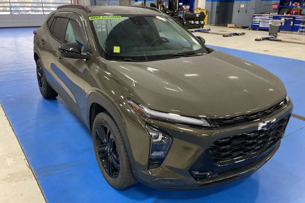 2024 Chevrolet Trax ACTIV photo 1