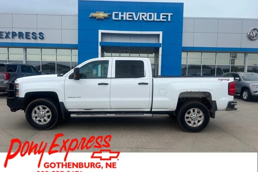2015 Chevrolet Silverado 2500HD photo 1